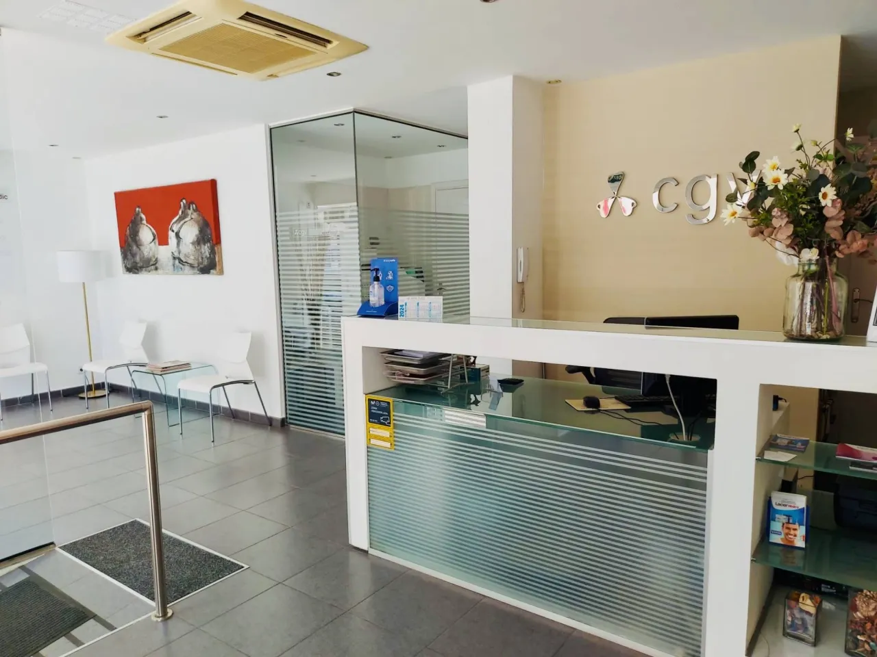 CGV Clínica Dental Camí Capellans 20, 08870 Sitges, Barcelona · Tel. 938 949 634 / 662 649 669 E-mail: info@cgvsitges.com